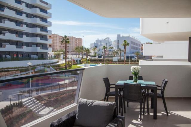 Bahia Apartment Arenales del Sol Ngoại thất bức ảnh
